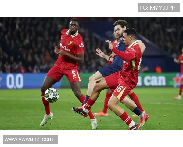 欧联杯巴黎圣日耳曼小胜莱比锡神扑引发争议判罚引全场沸腾