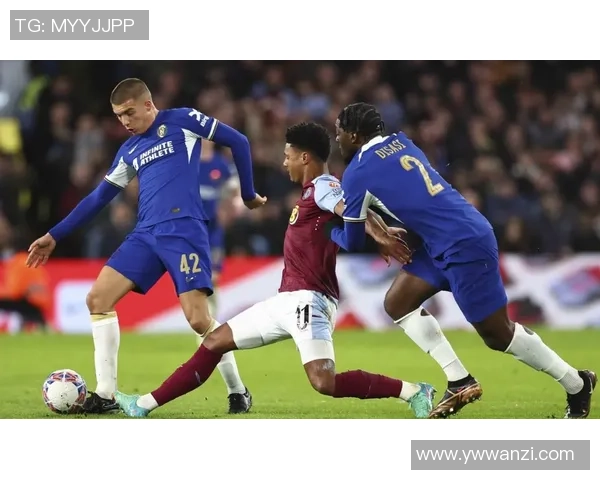 中超激战曼联与热刺握手言和绝杀瞬间成历史冷门引发全场狂欢