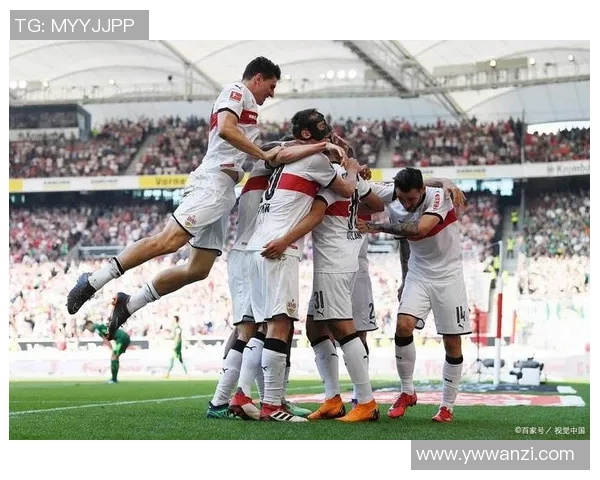 里昂主场狂胜波尔图五球大捷友谊赛精彩瞬间回顾与点评